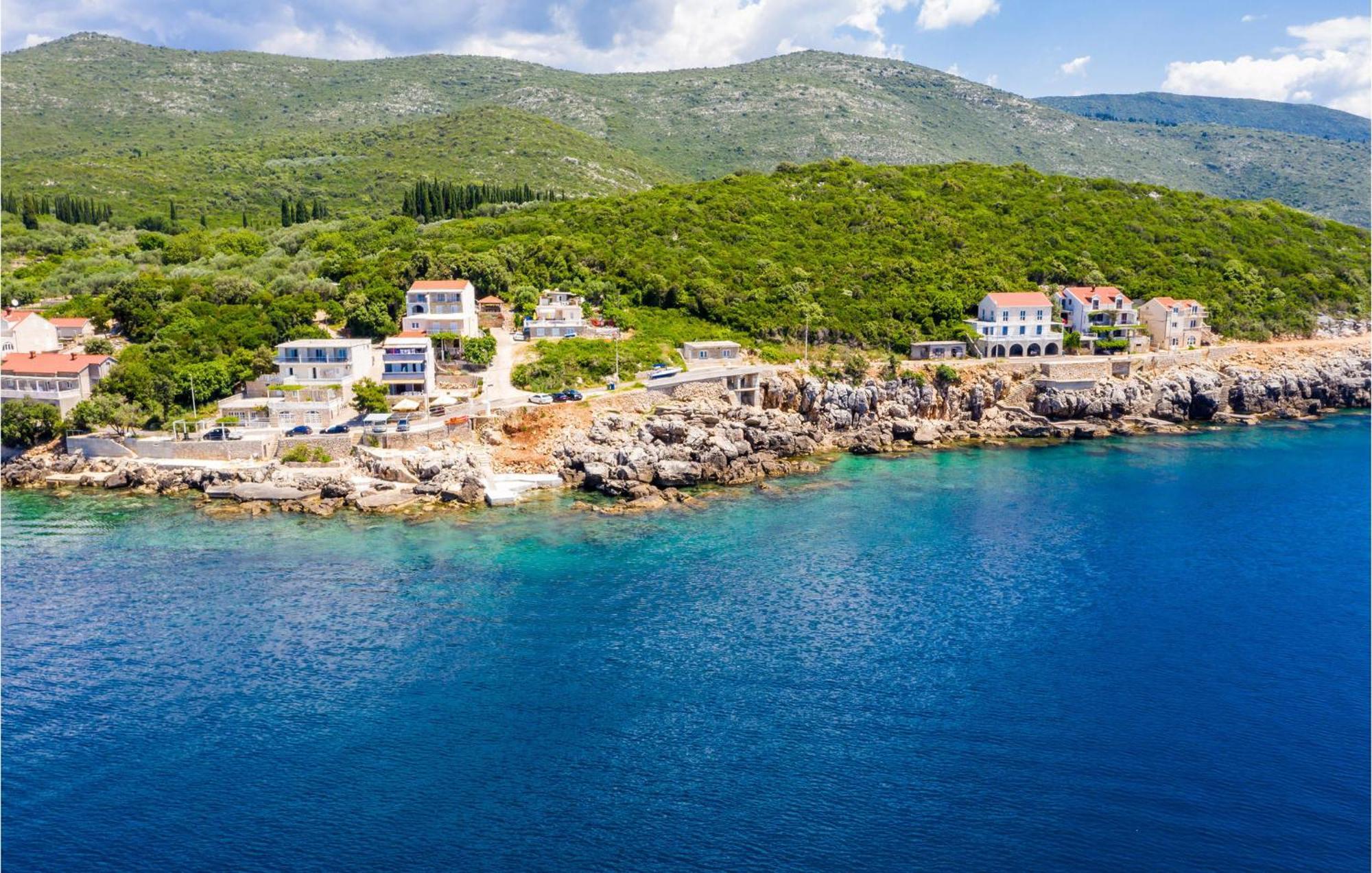 Stunning Apartment In Gruda With House Sea View Molunat Eksteriør bilde
